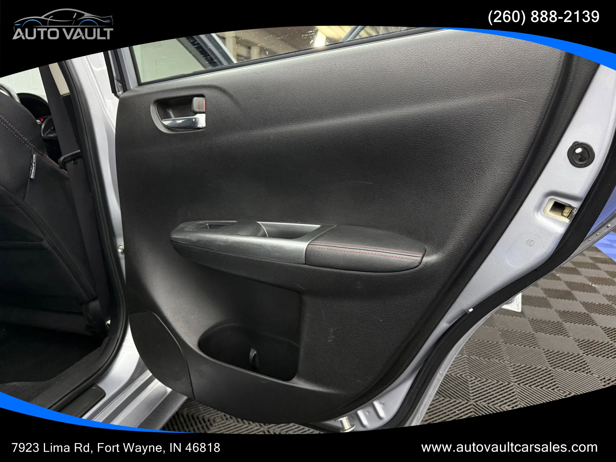Used 2014 Subaru Impreza WRX Hatchback image 10