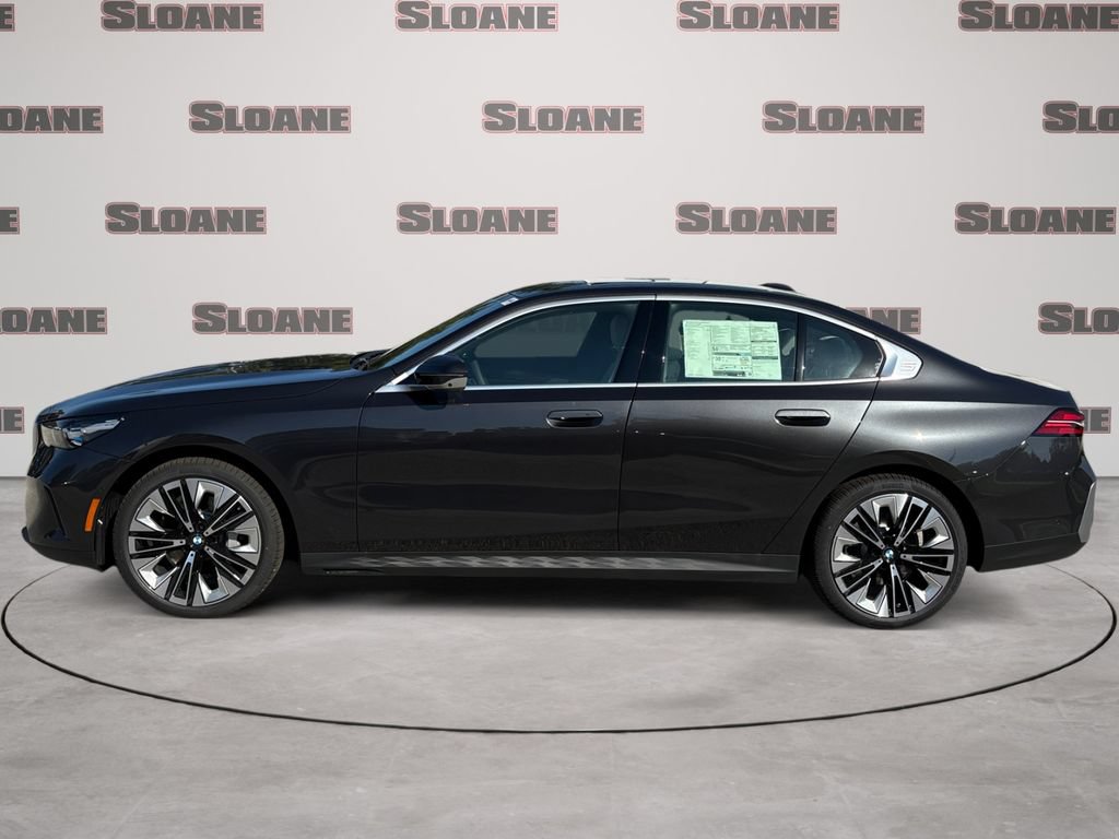 New 2027 BMW 530i xDrive AWD/4WD image 2