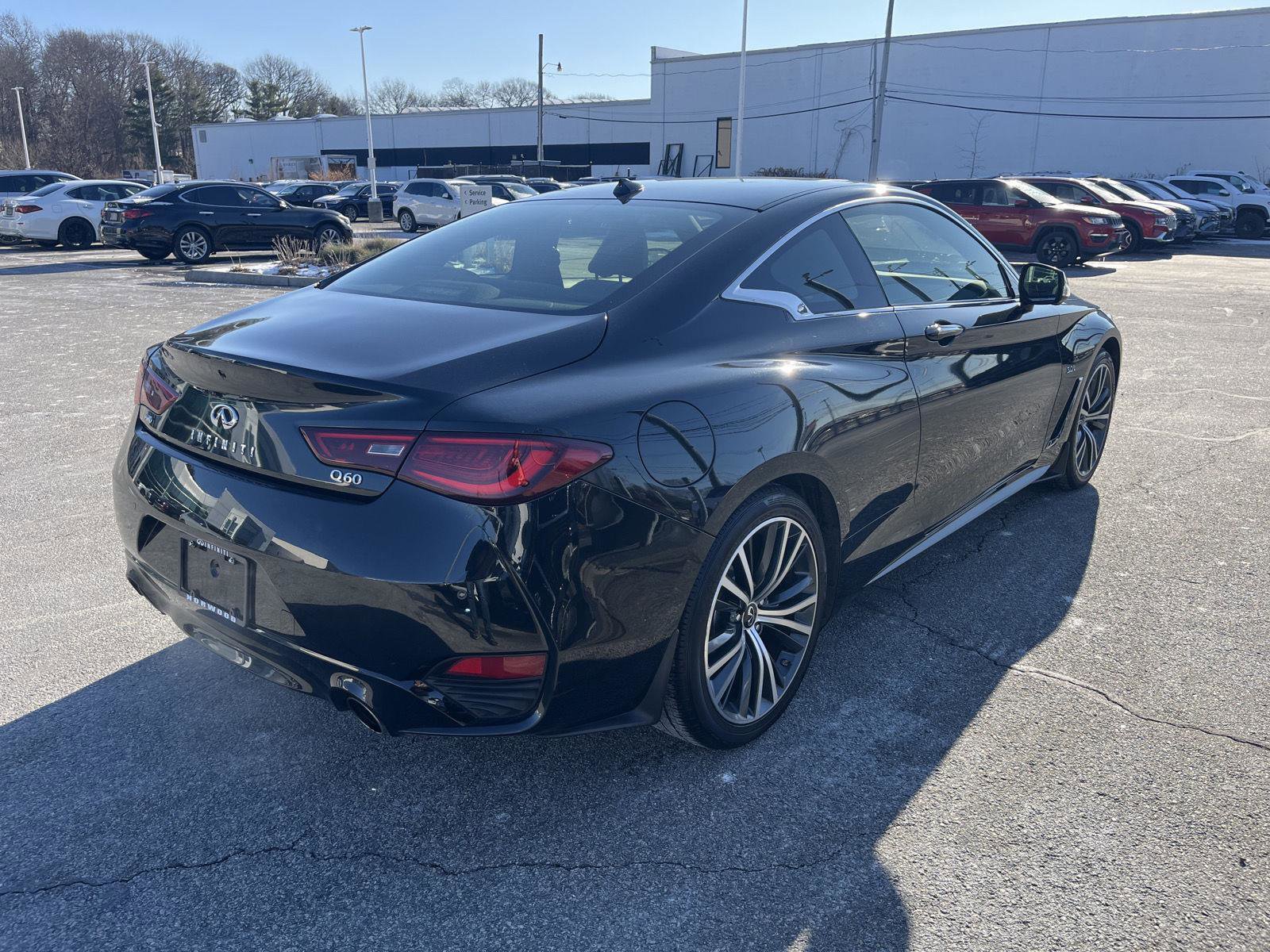 Used 2020 INFINITI Q60 3.0t Luxe w/ Essential Package image 3