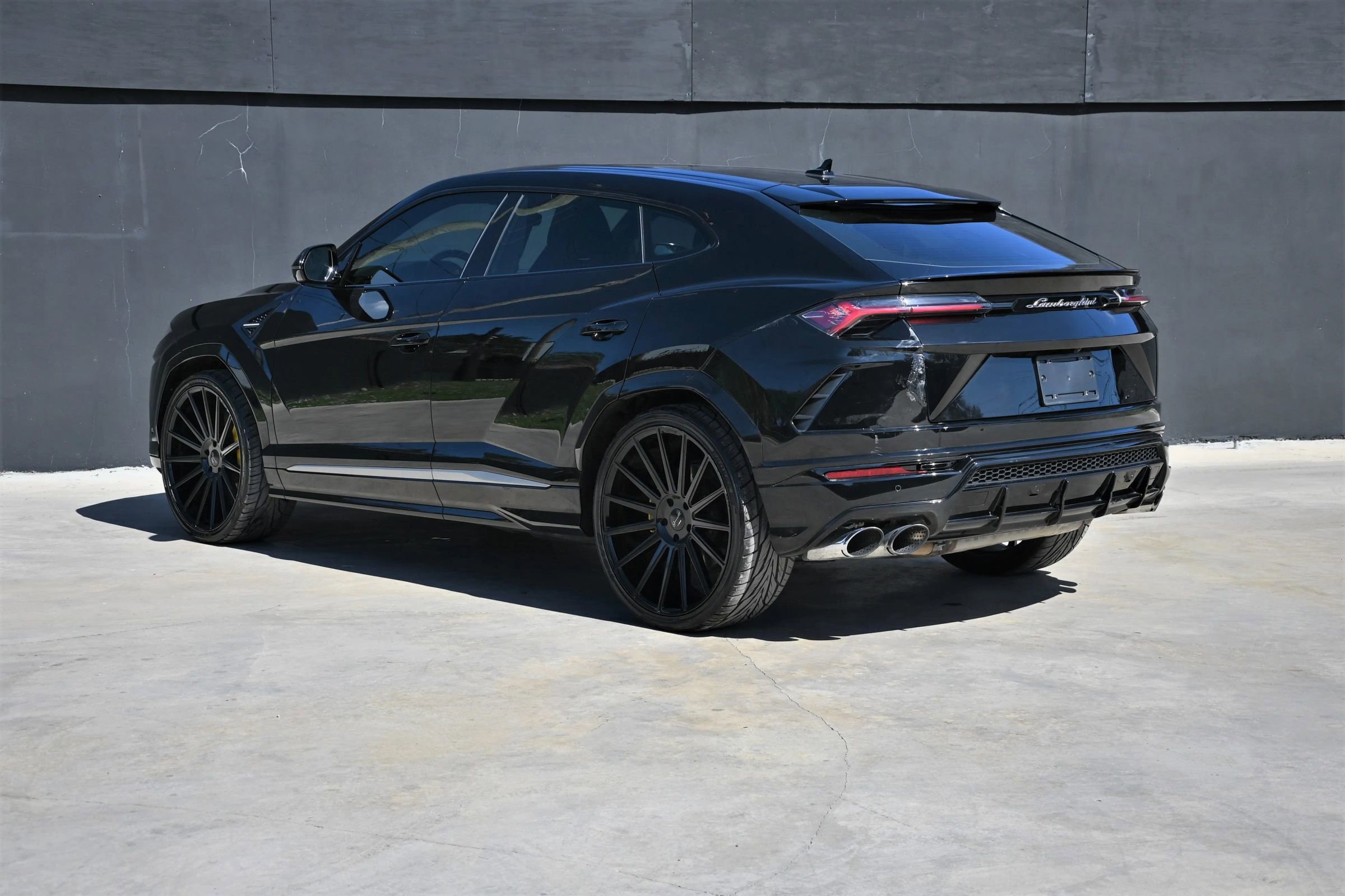 Used 2020 Lamborghini Urus AWD/4WD image 5