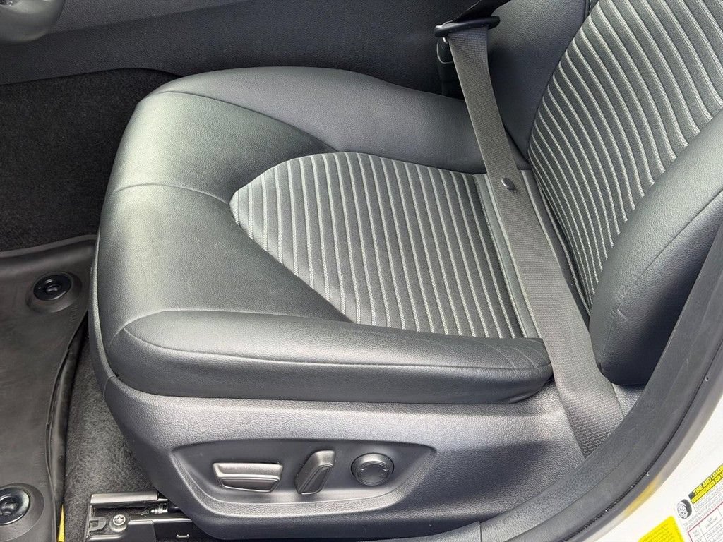 Certified 2024 Toyota Camry SE FWD image 24