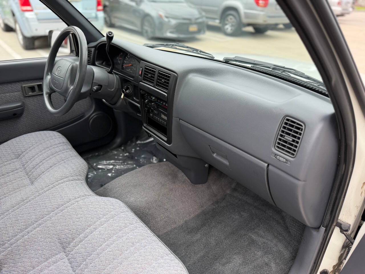 Used 1996 Toyota Tacoma 2WD Regular Cab image 14
