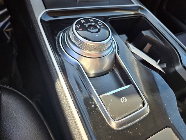 Used 2020 Ford Edge SEL image 20