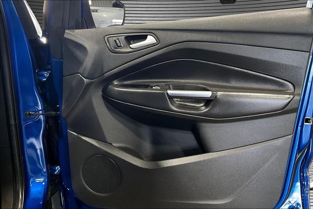 Used 2017 Ford Escape SE w/ Equipment Group 201A FWD image 23