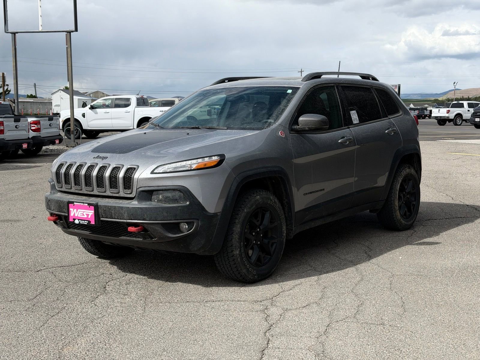 Used 2016 Jeep Cherokee Trailhawk w/ Comfort/Convenience Group AWD/4WD image 5