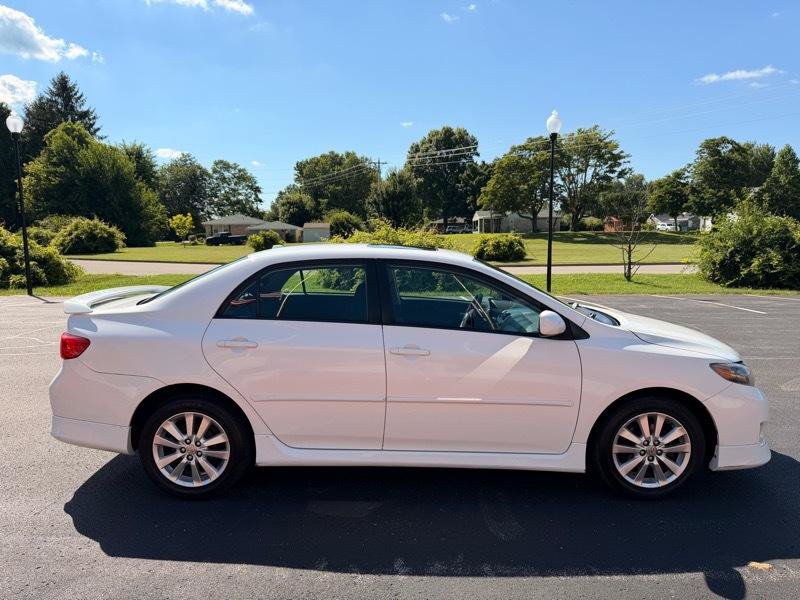 Used 2010 Toyota Corolla FWD image 5
