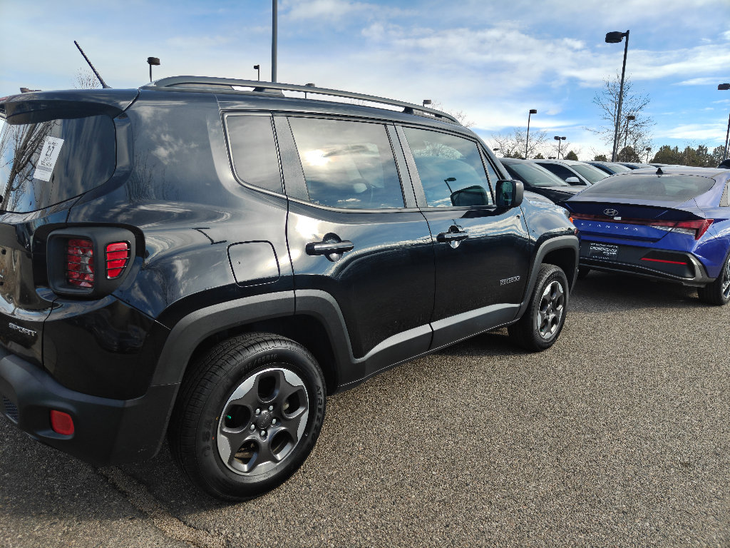 Used 2017 Jeep Renegade Sport w/ Power & Air Group image 3