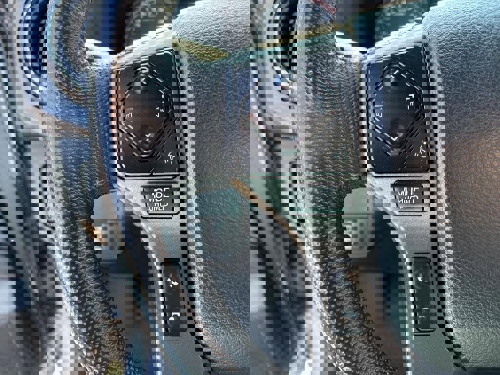 Used 2020 Toyota Tacoma TRD Sport image 11