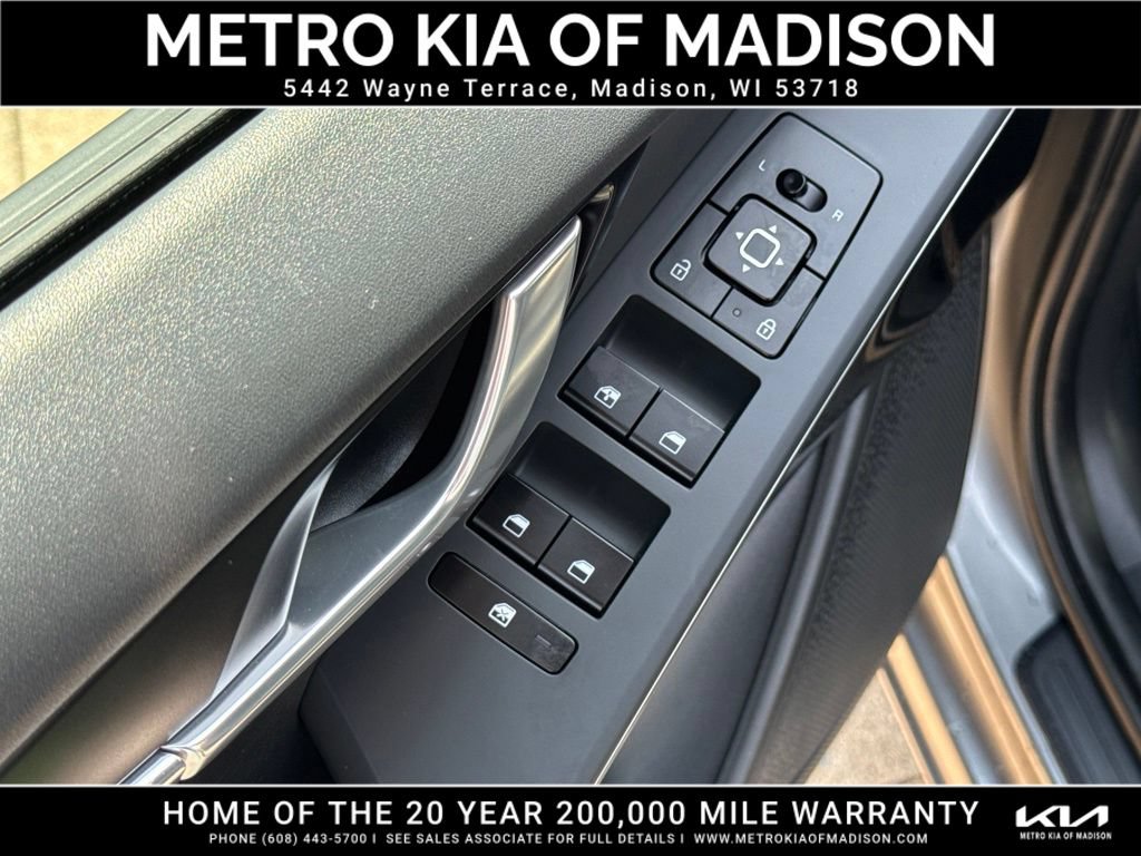 Used 2024 Kia Niro Wind w/ Wind Preserve Package FWD image 13