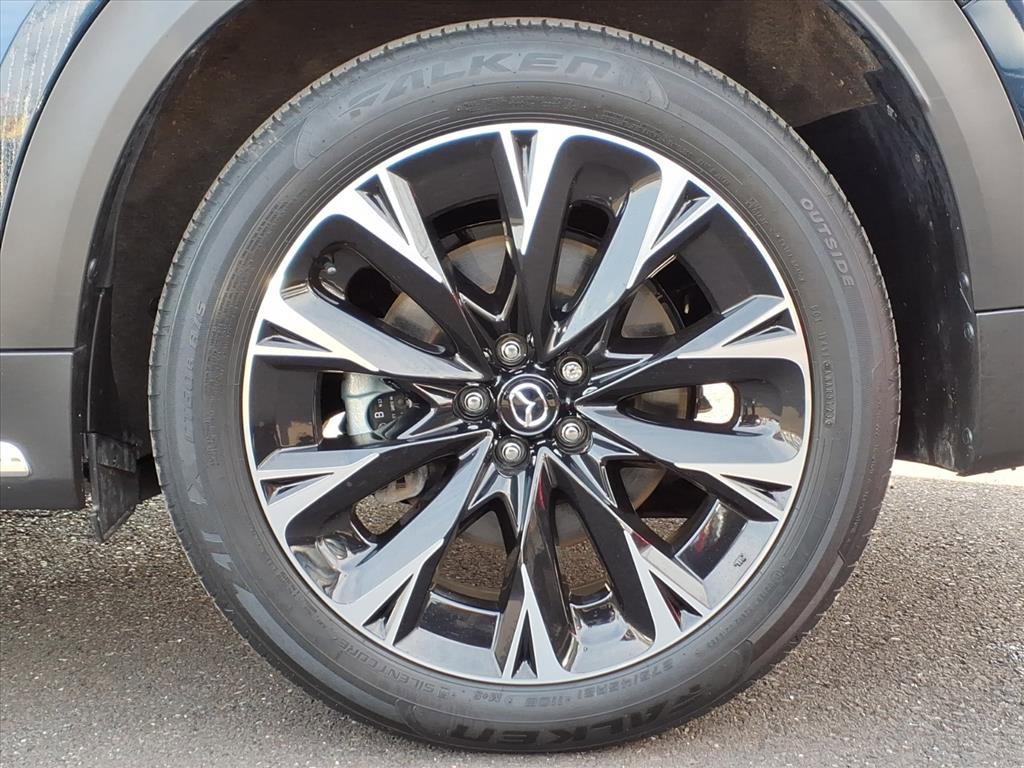 Certified 2024 MAZDA CX-90 Plug-In Hybrid w/ Premium Pkg image 10