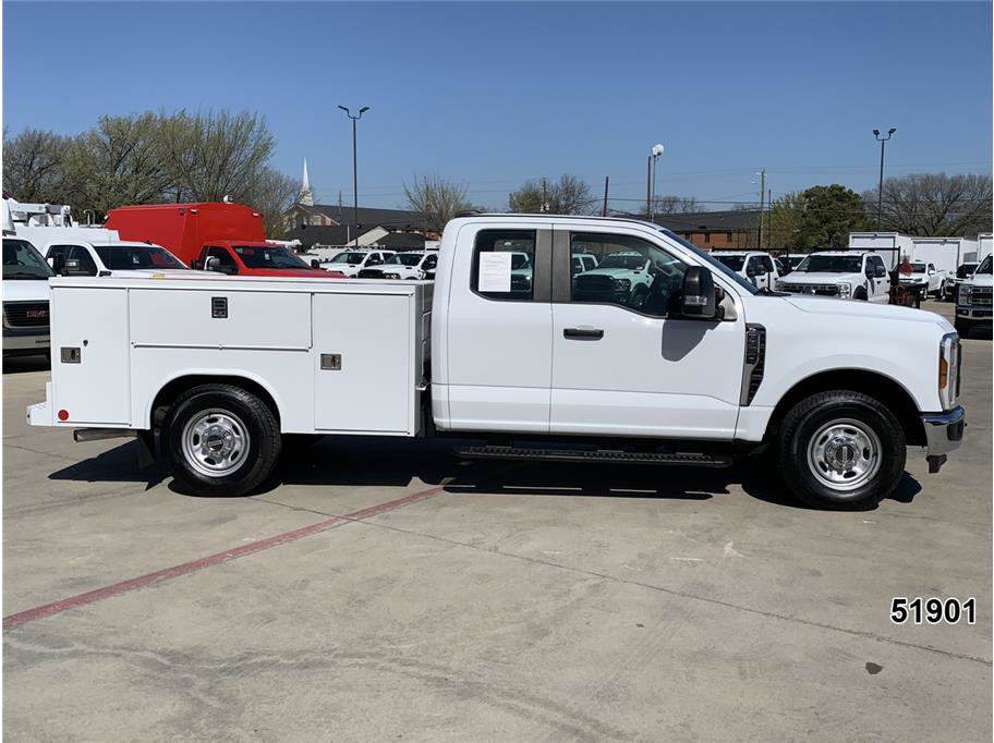 Used 2024 Ford F350 XL w/ XL Driver Assist Package RWD image 5