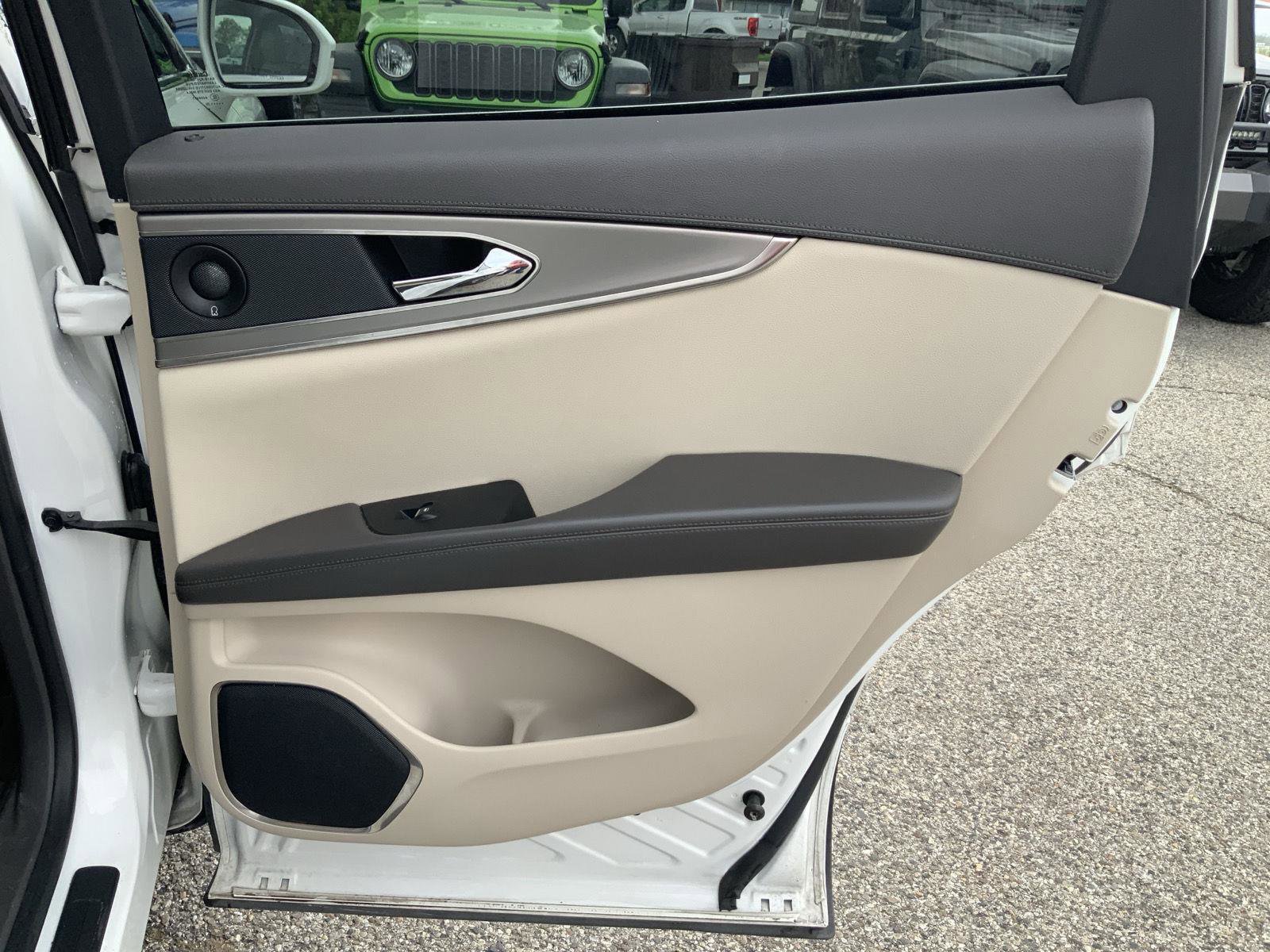 Used 2020 Lincoln Nautilus Reserve image 61