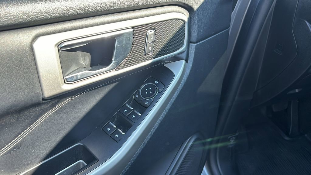 Used 2021 Ford Explorer XLT w/ Equipment Group 202A image 14