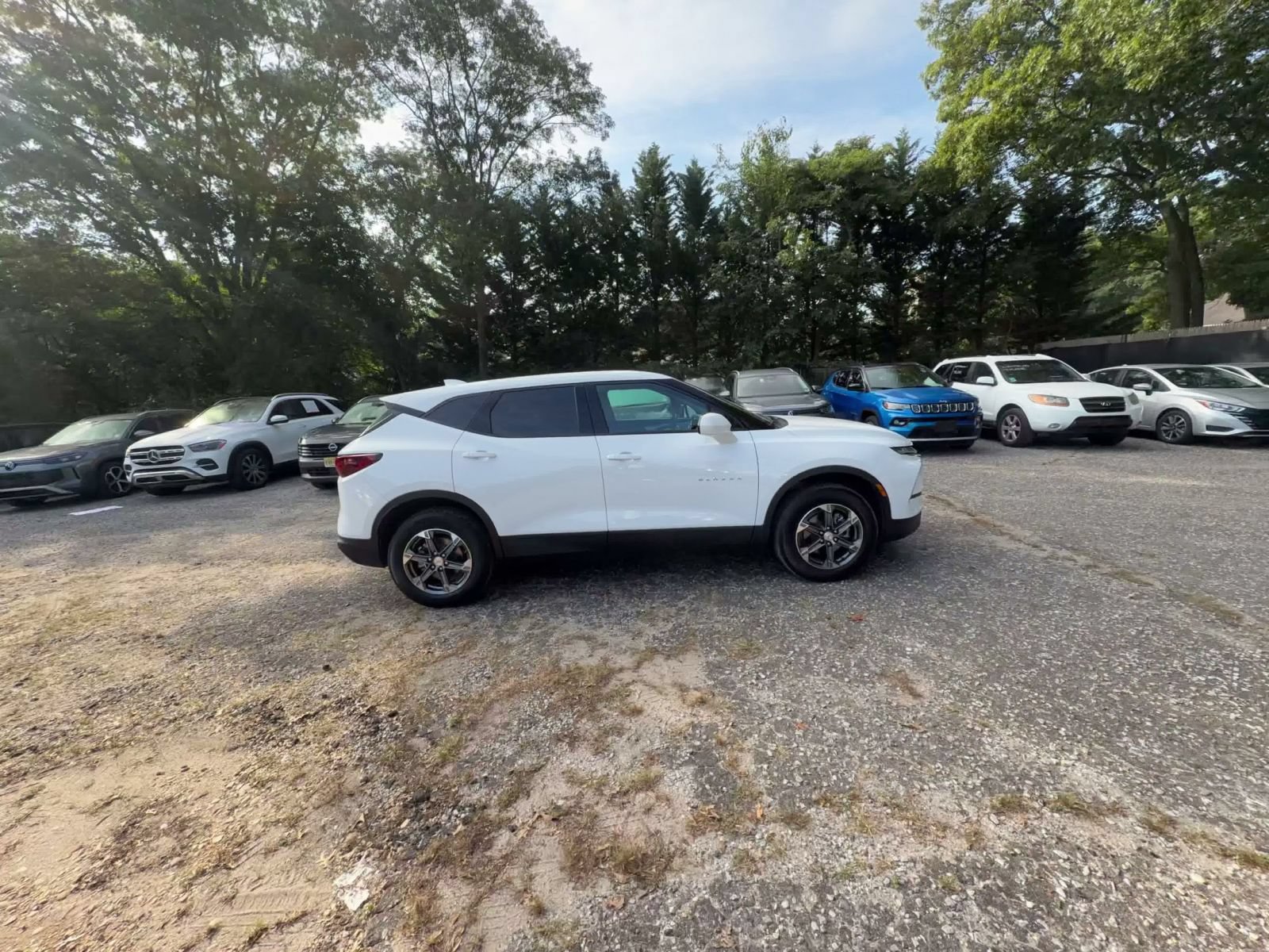 Used 2025 Chevrolet Blazer LT FWD image 15