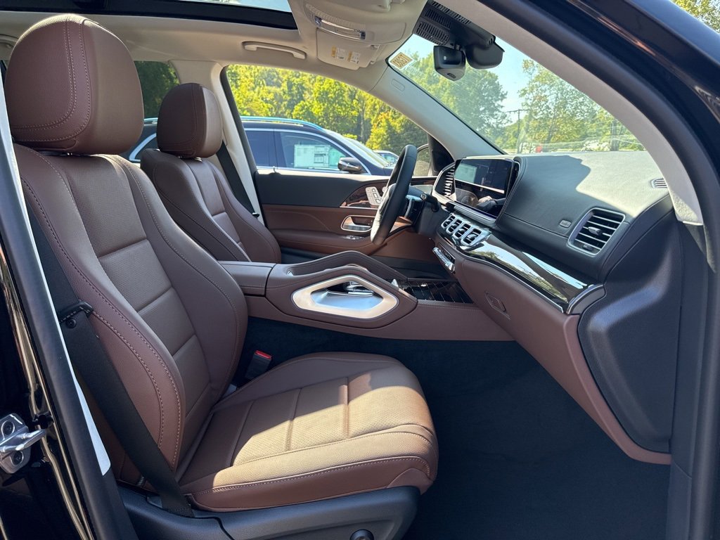 New 2026 Mercedes-Benz GLS 450 4MATIC image 31
