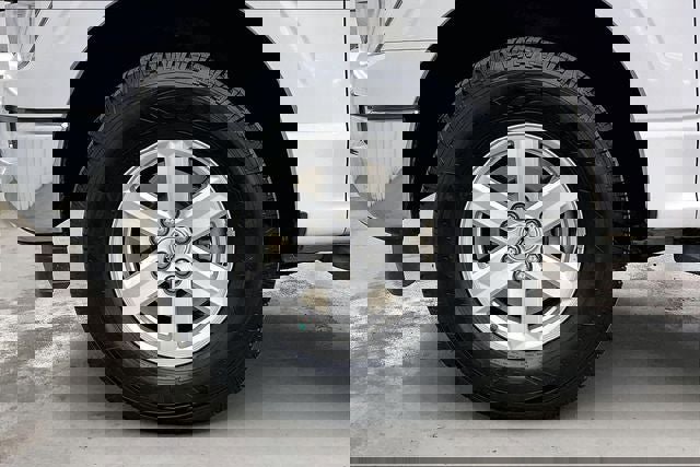 Used 2022 Ford F150 XLT w/ Trailer Tow Package image 10