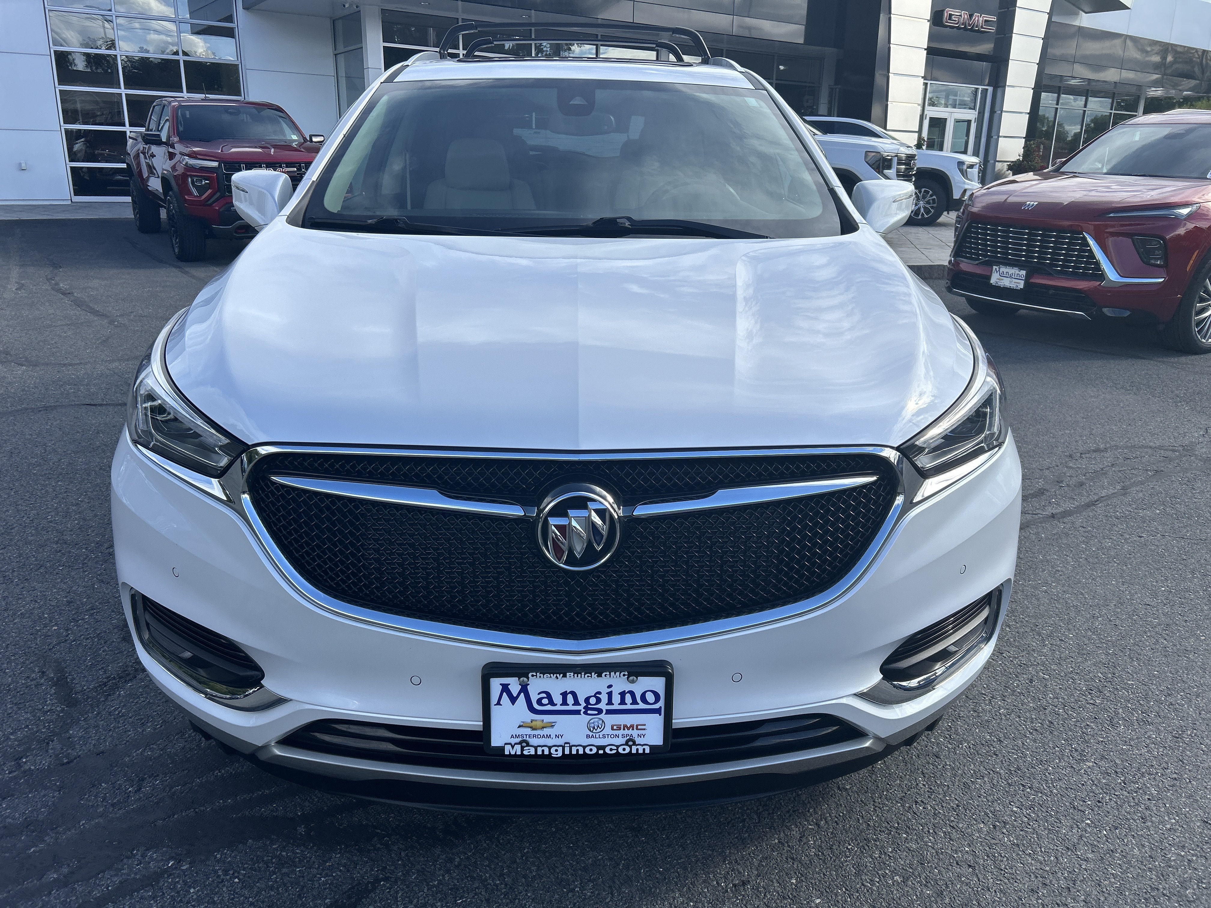 Used 2020 Buick Enclave Premium w/ Sun and Sites Package AWD/4WD image 15