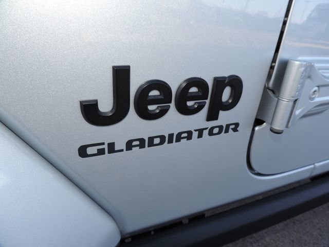 Used 2022 Jeep Gladiator Sport image 13