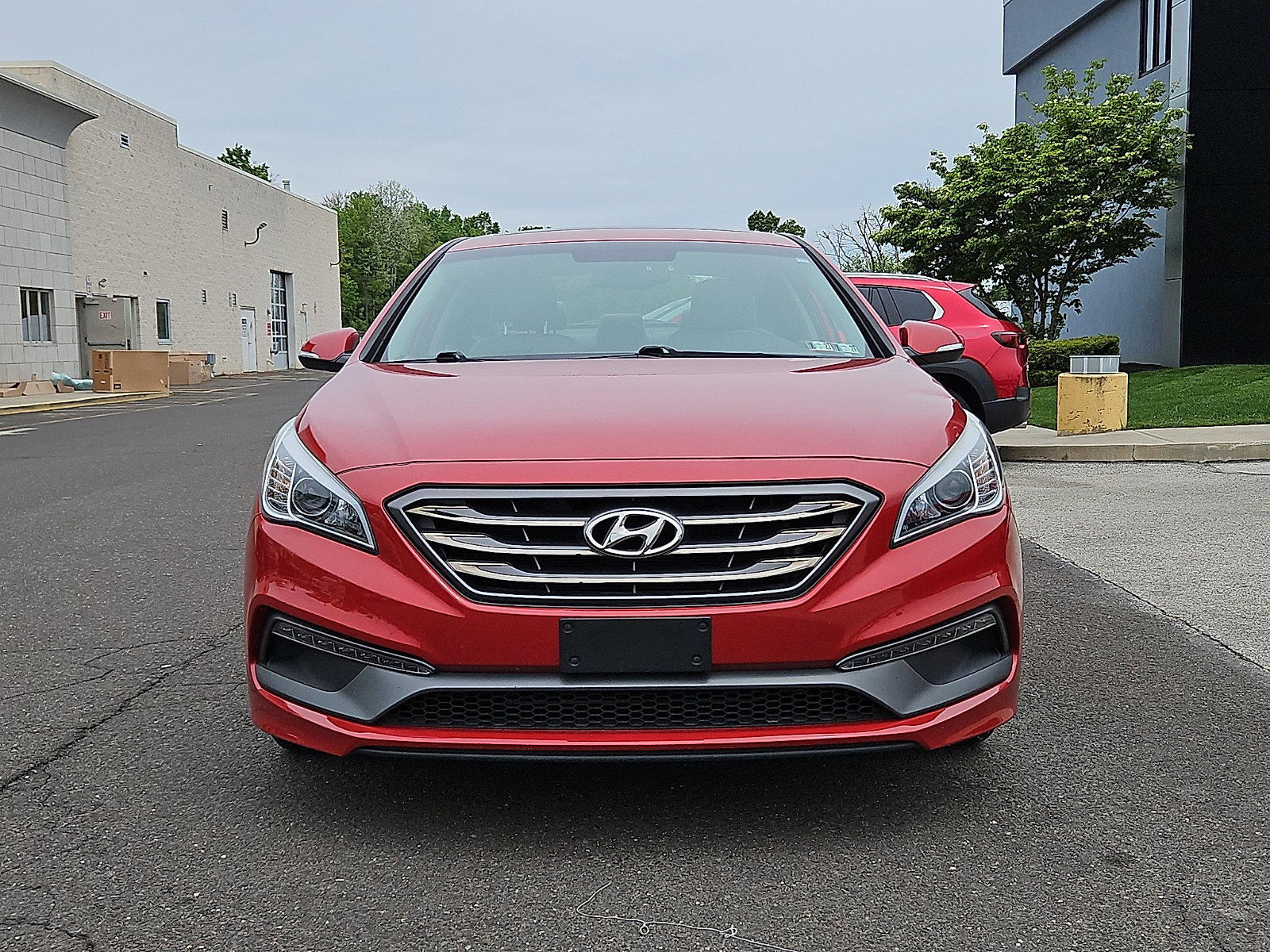 Used 2017 Hyundai Sonata Sport w/ Value Edition Package 02 FWD image 2
