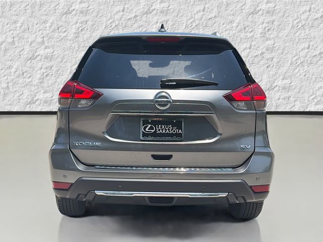 Used 2019 Nissan Rogue SV w/ Premium Package FWD image 4