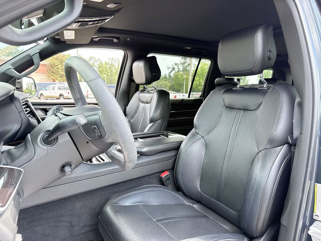 Used 2023 Jeep Wagoneer 2WD w/ Premium Group I image 11