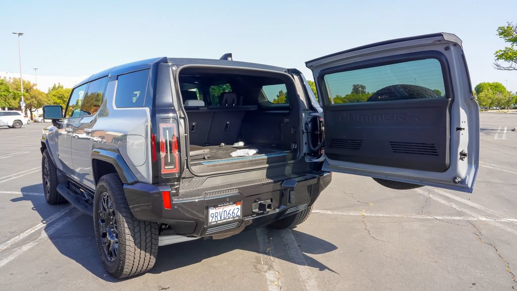 Used 2025 GMC Hummer EV 2X w/ LPO, Cargo Utility Package AWD/4WD image 16