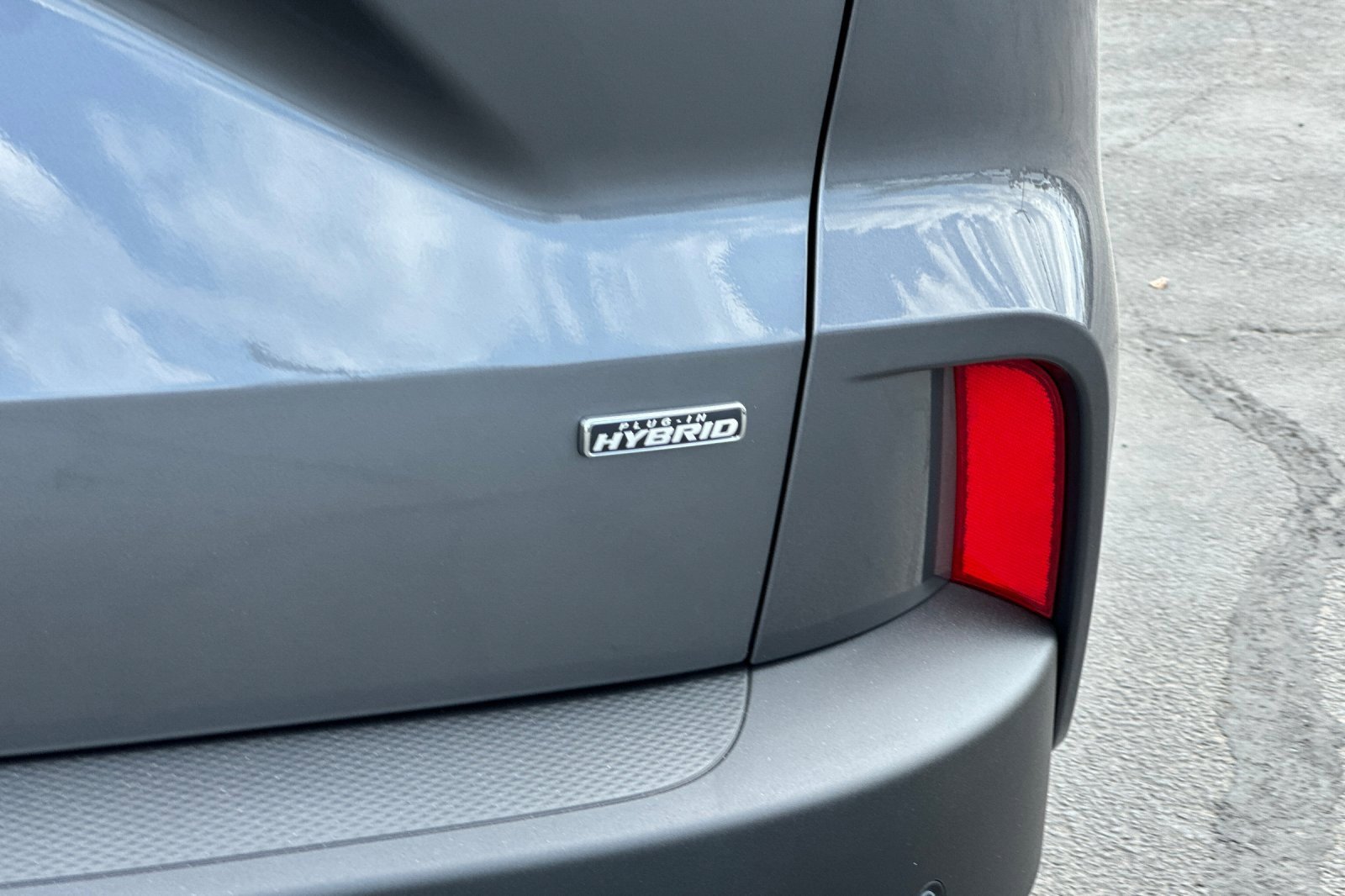 New 2025 Ford Escape SE w/ Class II Trailer Tow Package image 27