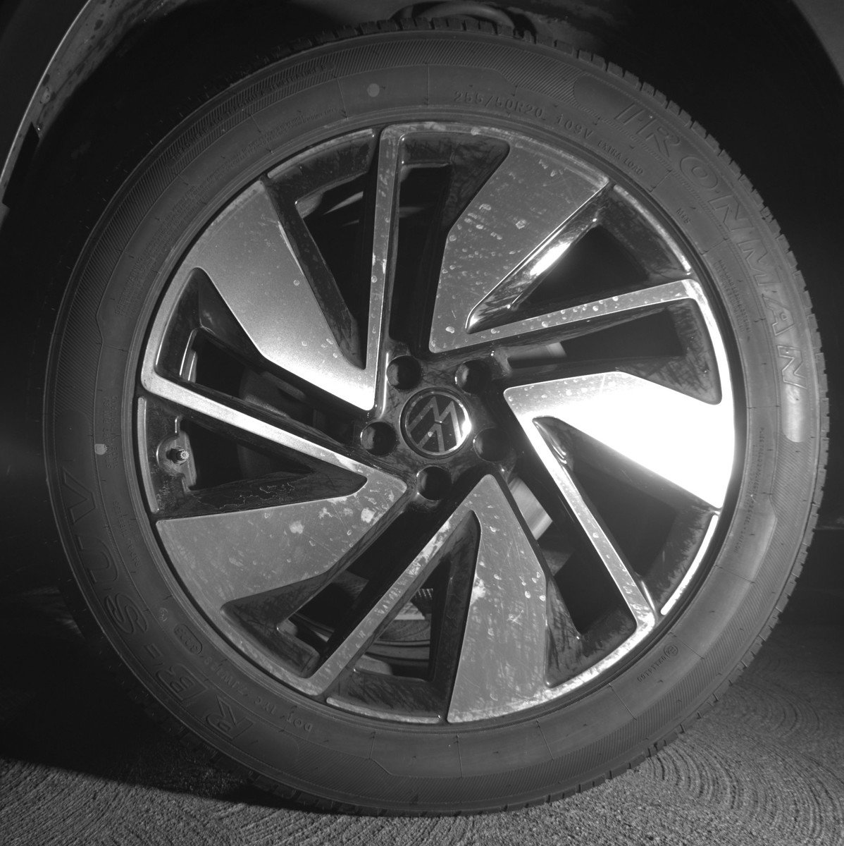 Used 2024 Volkswagen Atlas SE image 12