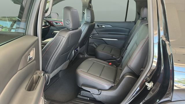 Used 2026 Chevrolet Traverse Z71 AWD/4WD image 16