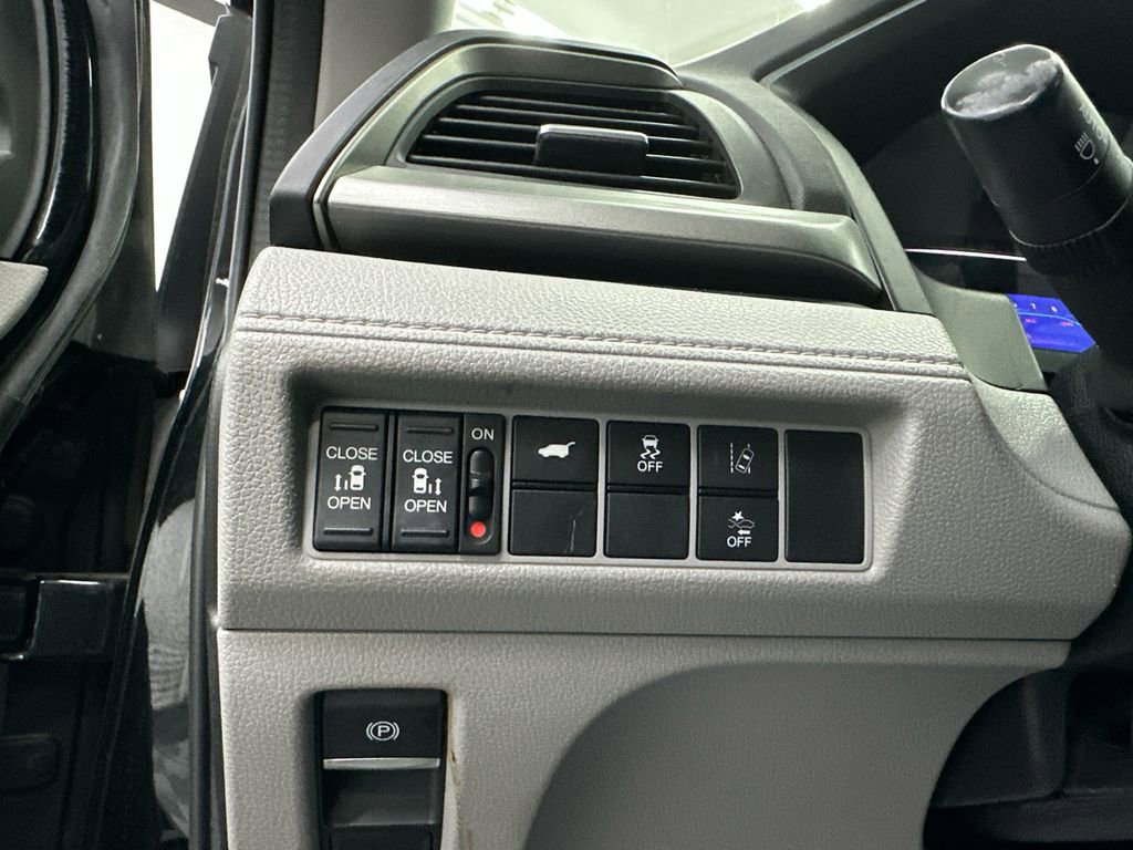 Used 2018 Honda Odyssey EX-L image 33