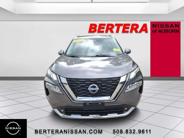 Used 2022 Nissan Rogue Platinum w/ Head-Up Display Package AWD/4WD image 3