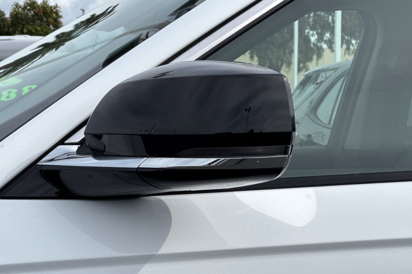 Used 2022 Jeep Grand Cherokee Limited image 50