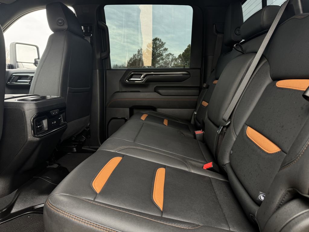 Used 2024 GMC Sierra 2500 AT4 w/ AT4 Preferred Package image 29