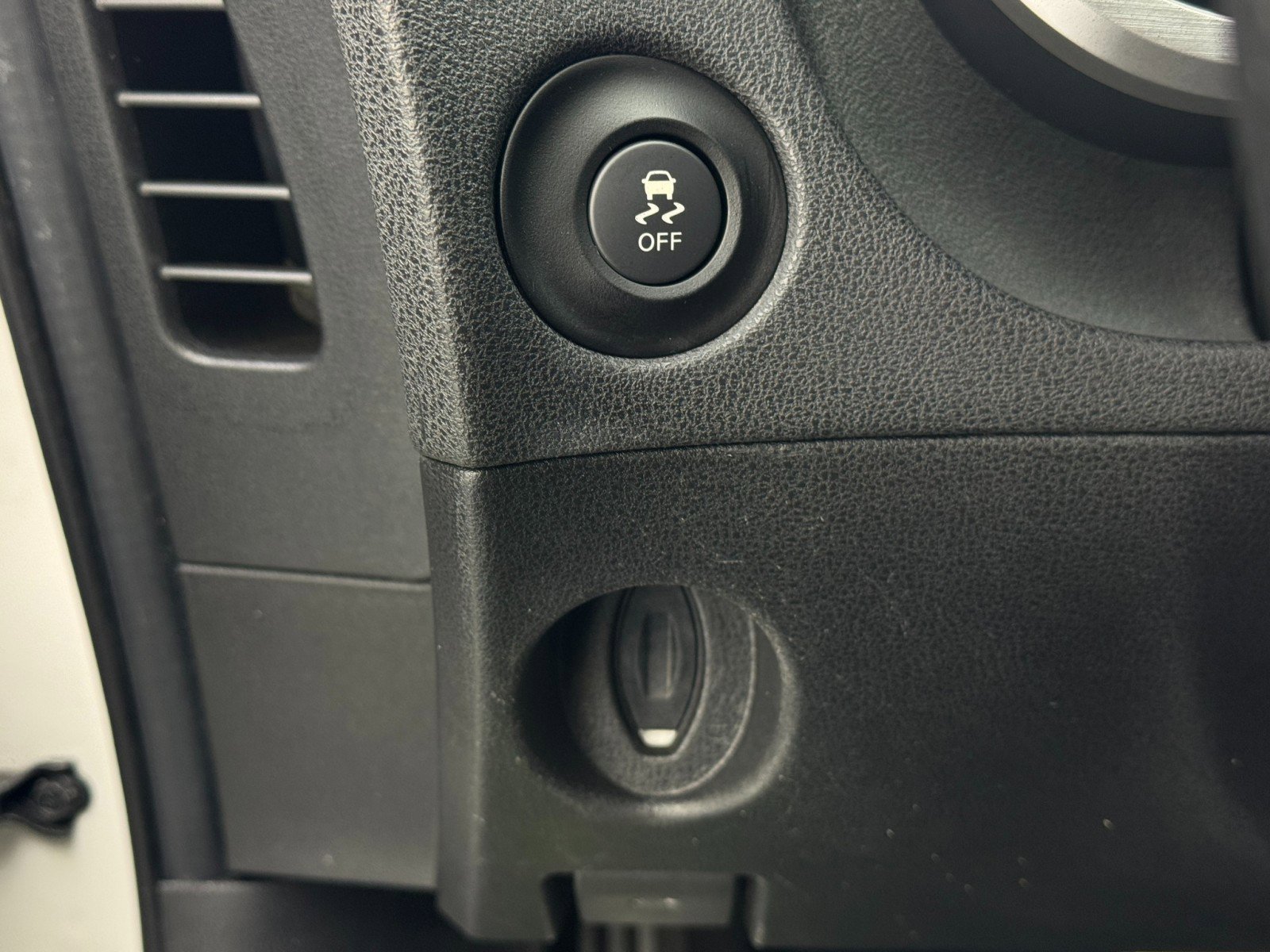 Used 2011 Nissan 370Z Touring image 16