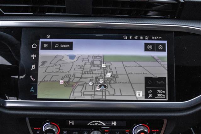 Used 2024 Audi Q3 2.0T Premium Plus image 17