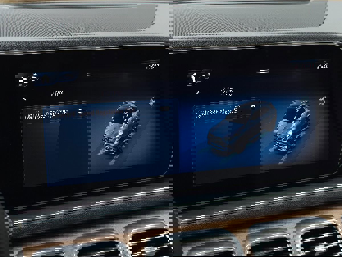 Used 2024 Mercedes-Benz GLE 350 4MATIC SUV image 43