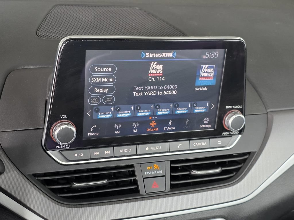 Used 2024 Nissan Altima 2.5 SR FWD image 15