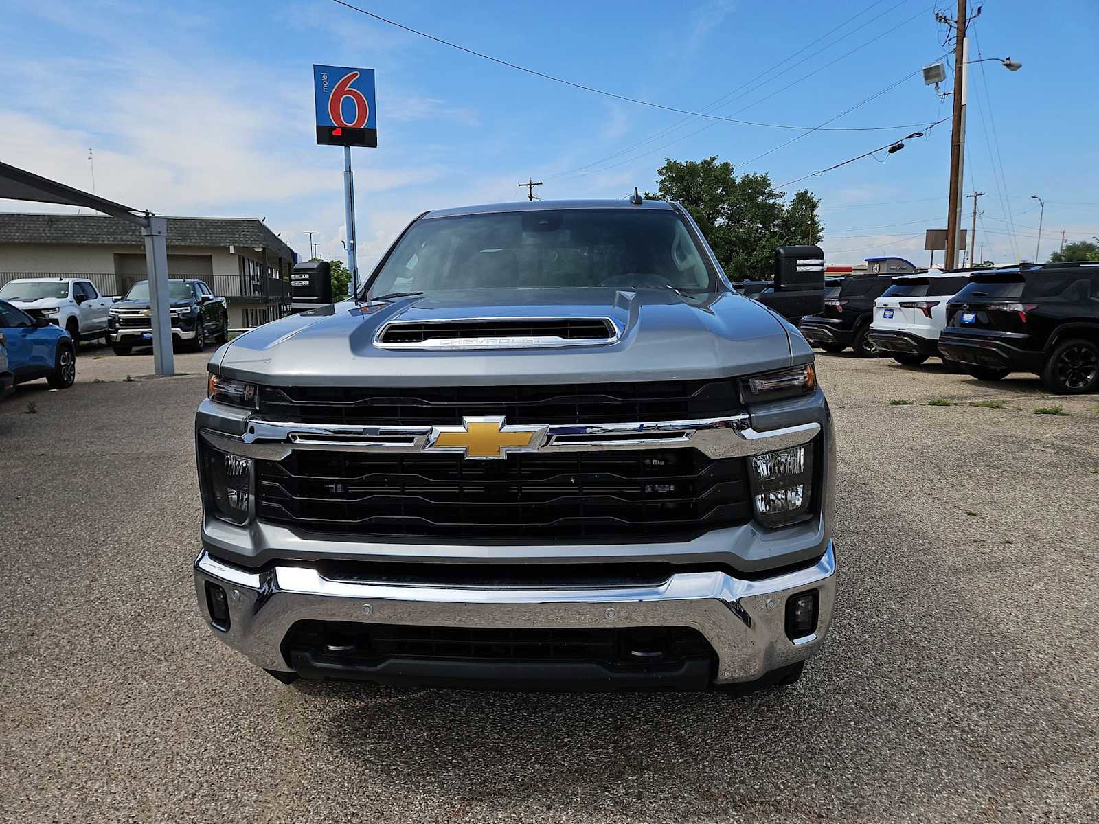 New 2026 Chevrolet Silverado 2500 LT w/ Texas Edition AWD/4WD image 3