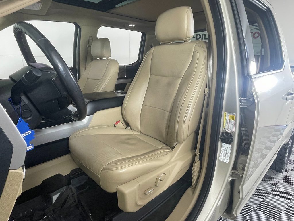 Used 2017 Ford F250 Lariat w/ Lariat Ultimate Package AWD/4WD image 22