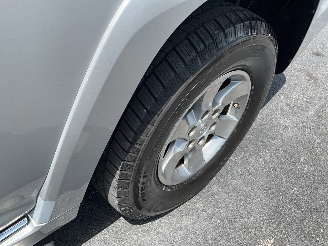 Used 2010 Toyota 4Runner SR5 AWD/4WD image 37
