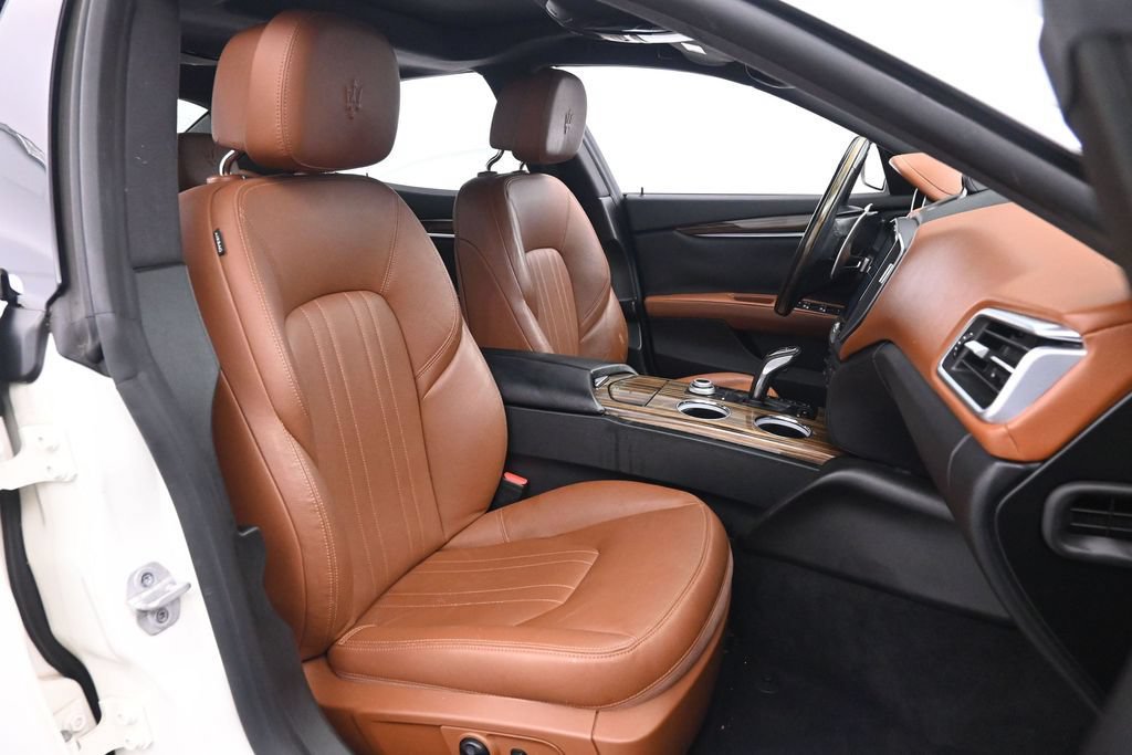 Used 2019 Maserati Ghibli S Q4 AWD/4WD image 26