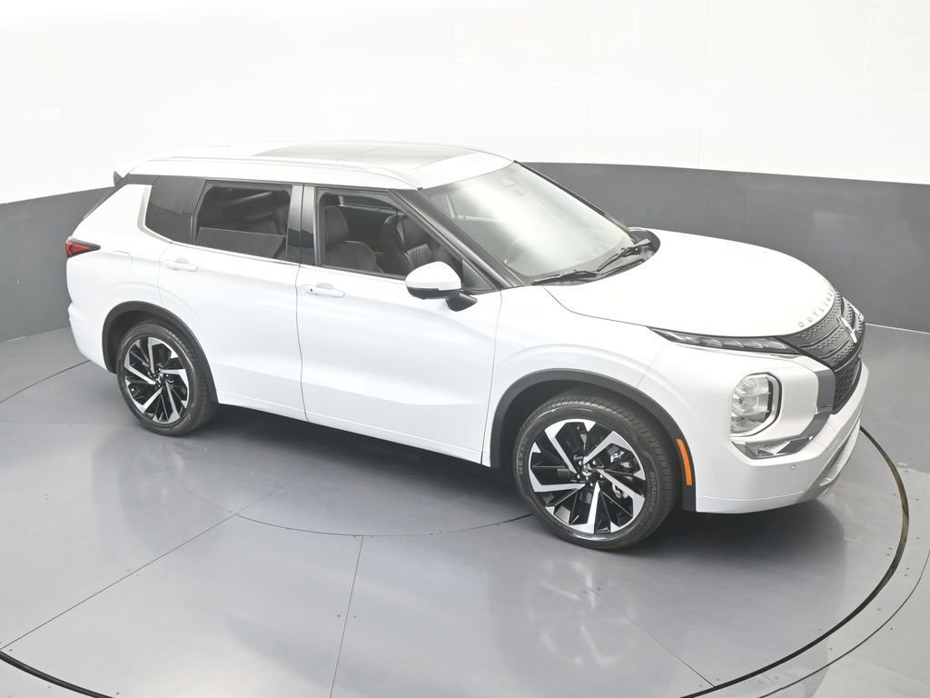 Used 2022 Mitsubishi Outlander SEL image 65