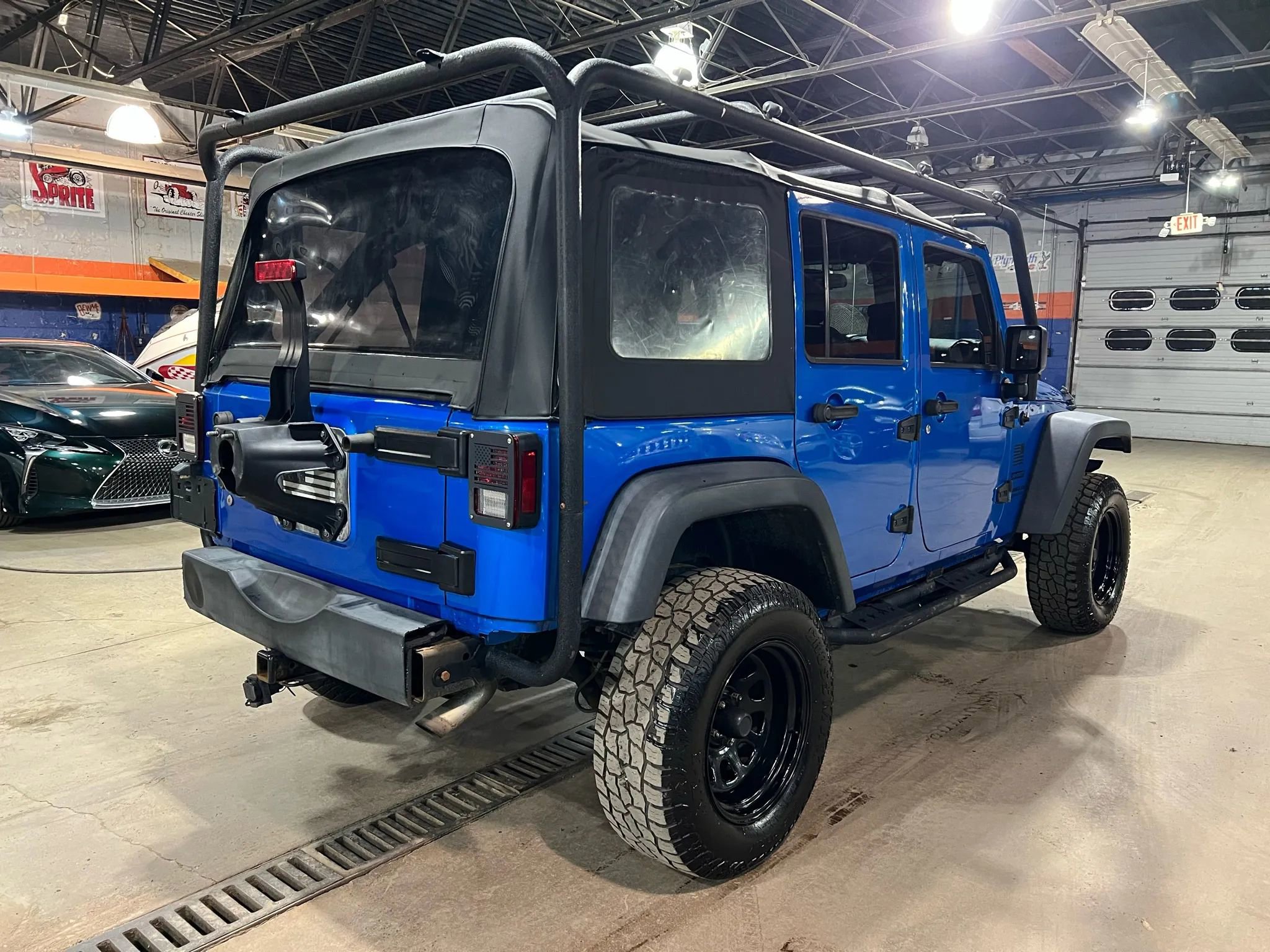 Used 2015 Jeep Wrangler Unlimited Sport w/ Connectivity Group image 3