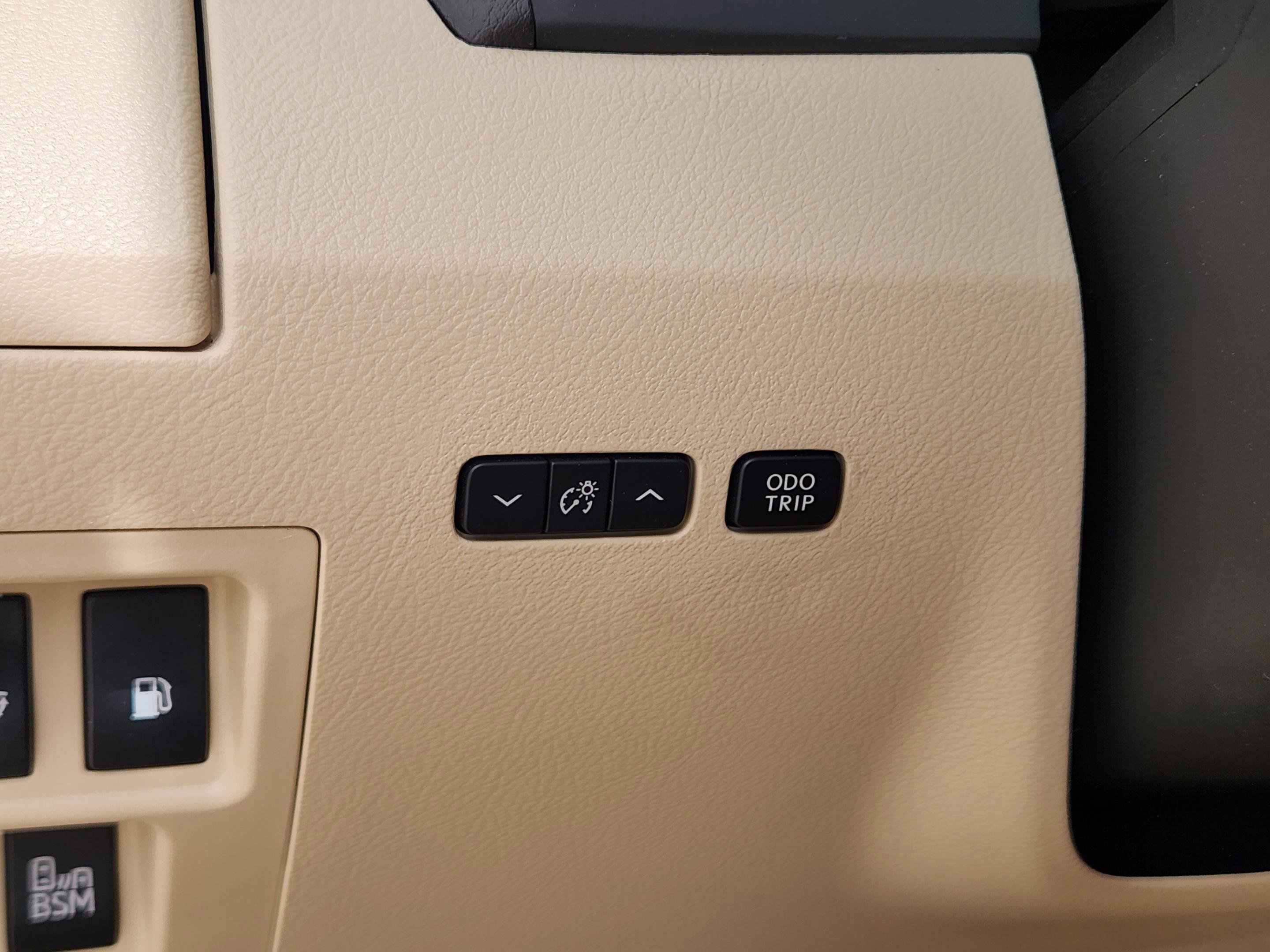 Used 2015 Lexus RX 450h FWD image 20