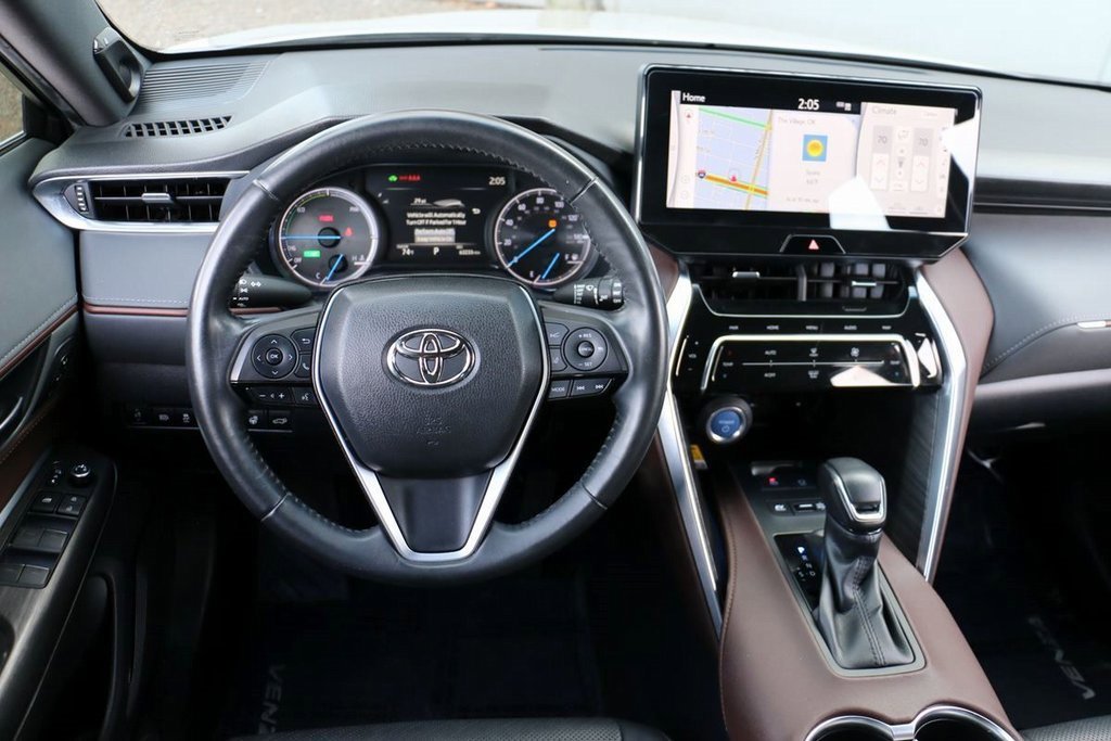 Used 2021 Toyota Venza Limited image 27
