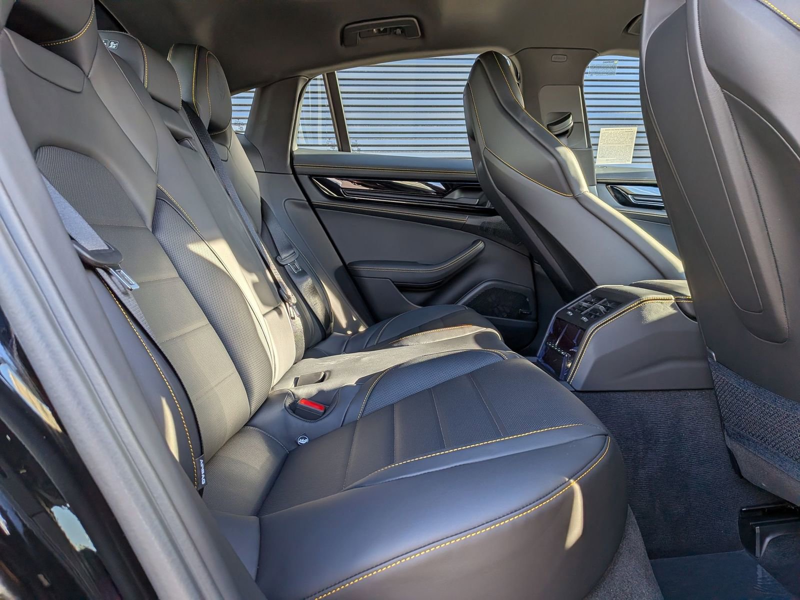 New 2026 Porsche Panamera image 23