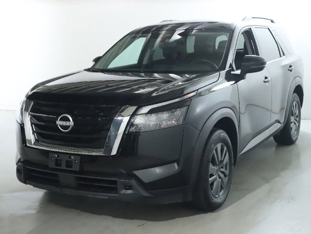 Certified 2025 Nissan Pathfinder SV AWD/4WD image 4