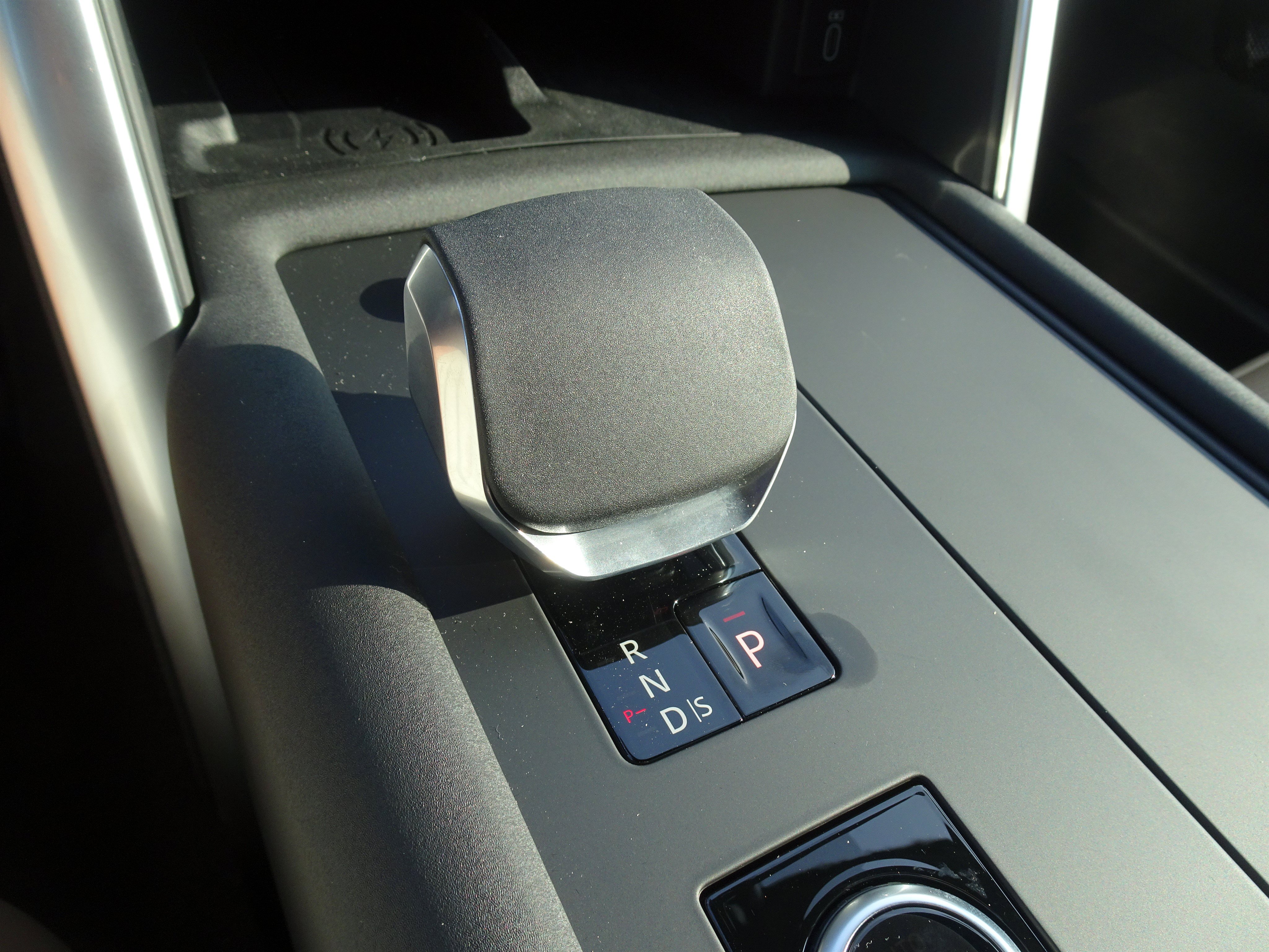 New 2026 Land Rover Discovery Dynamic SE AWD/4WD image 24