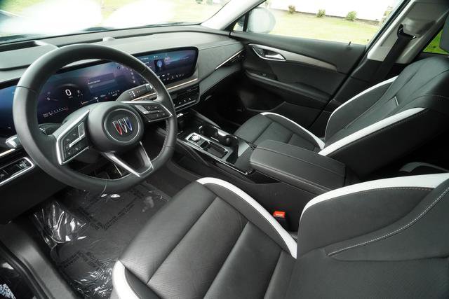 Used 2025 Buick Envision Sport Touring image 25