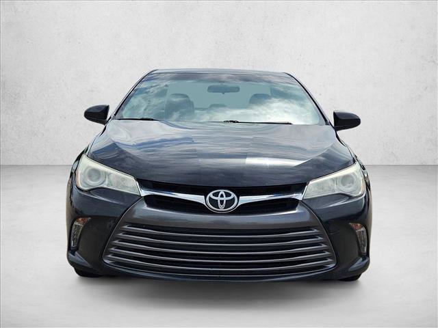 Used 2017 Toyota Camry XLE FWD image 2